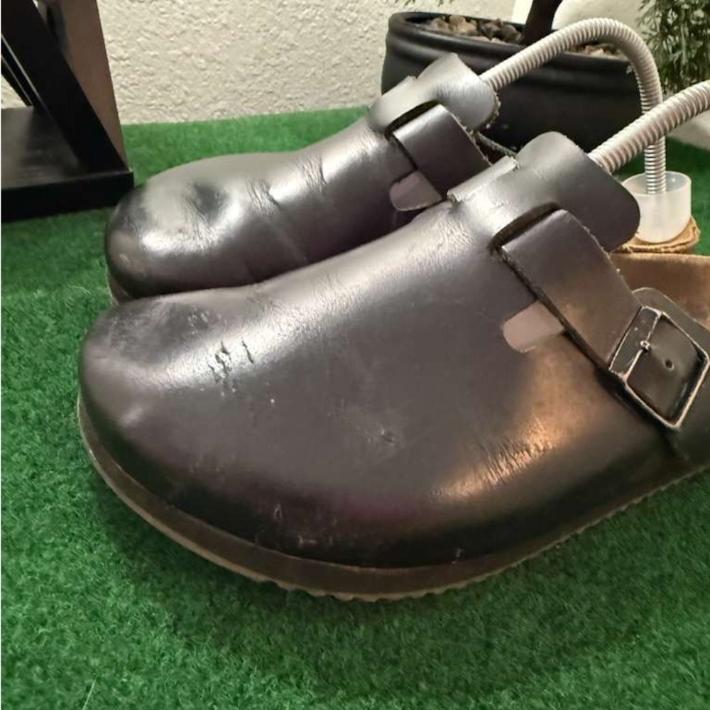 Birkenstock Boston  Black Leather Slip-On Sandals - Picture 6 of 9